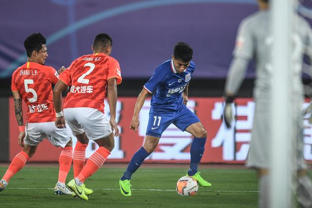 塔图姆压哨绝杀绿军险胜猛龙 雄鹿遭误判输球