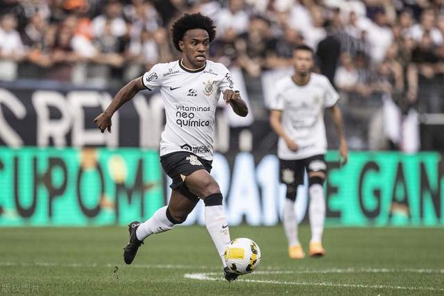 萨林杰18+20沈梓捷20分深圳力克北京 方硕19+7